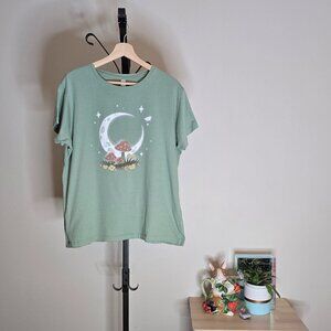 Tee Turtle Moon and Mushrooms T- shirt Size Ladies XL